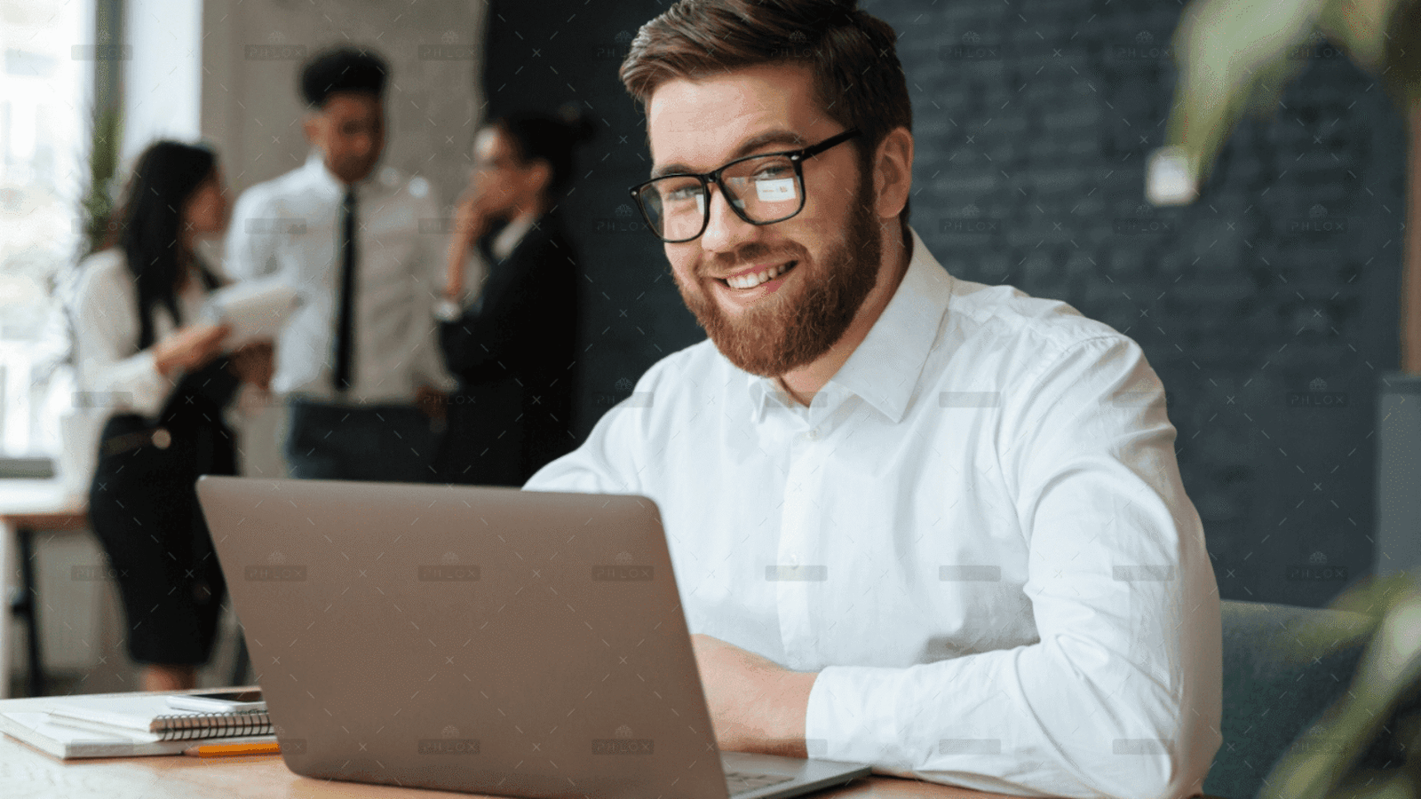 demo-attachment-2710-735