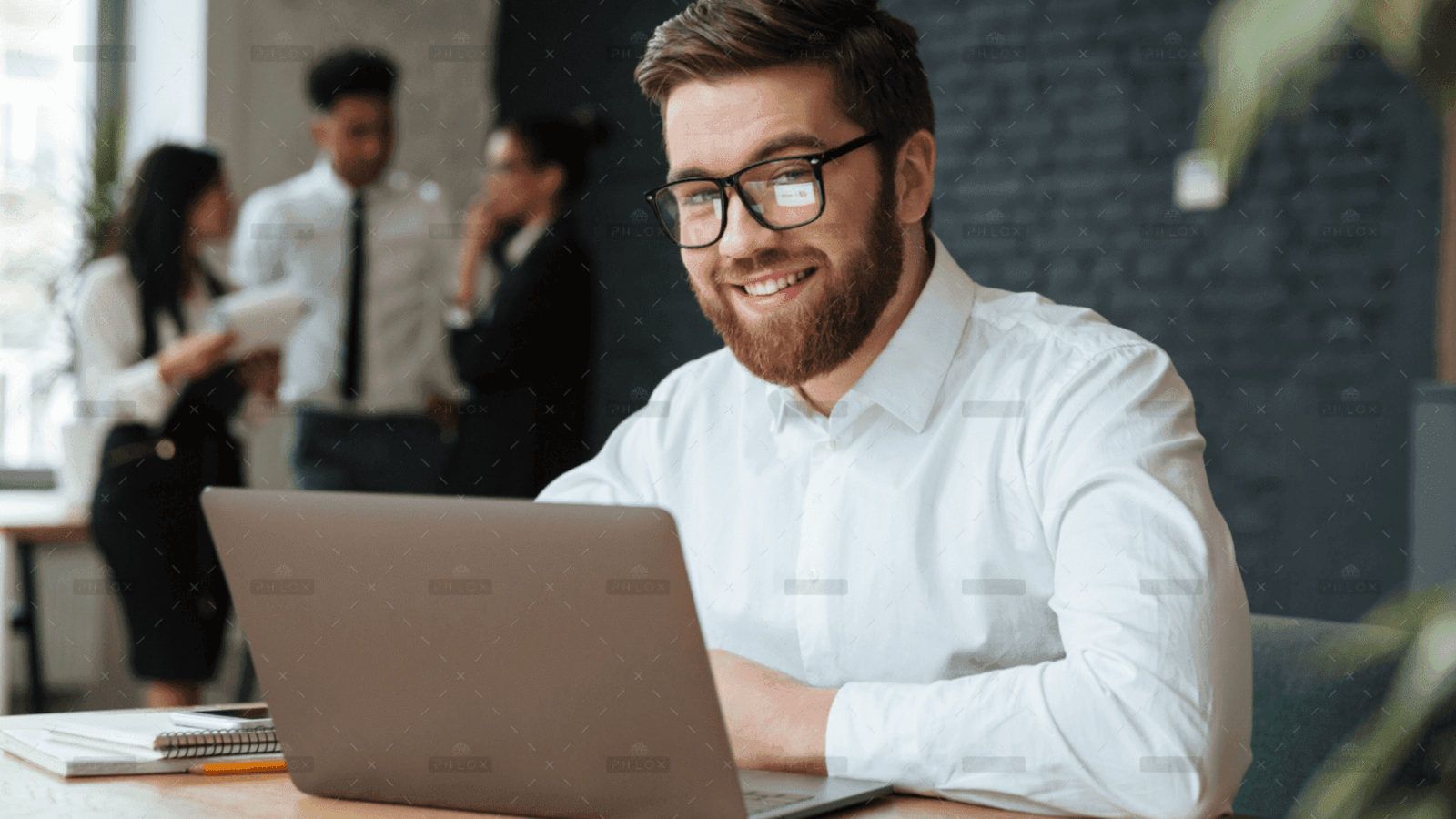 demo-attachment-2710-735